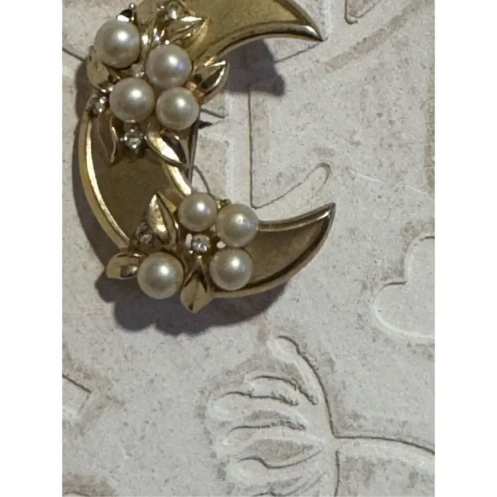 Crown  Trifari Crescent Moon Faux Pearls Brooch, signed
